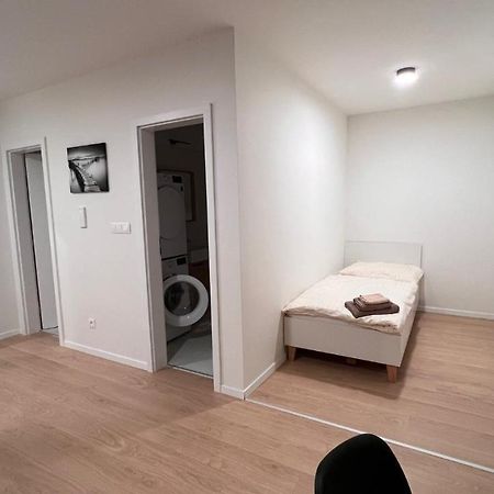 2 Room Apartment With Terrace, 2Ak Bratislava Exterior photo